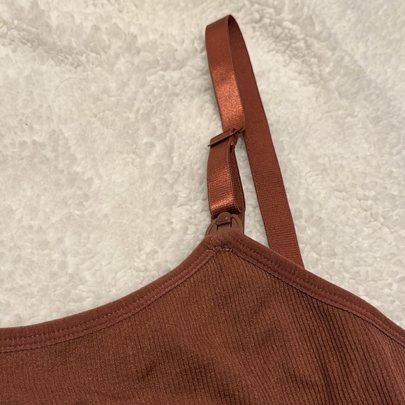 5 pack of nursing bras - fit like a small - Picture 3 of 6